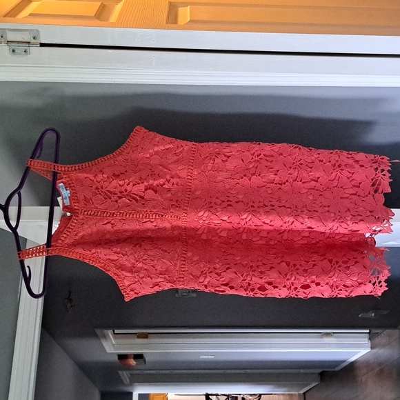 Coral lace dress NWT - Picture 1 of 5